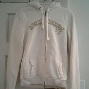 COPY - Abercrombie and Fitch zip up fur hoodie